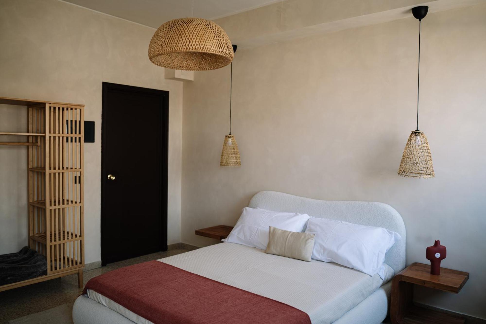 Taga Suites CTA Exterior foto
