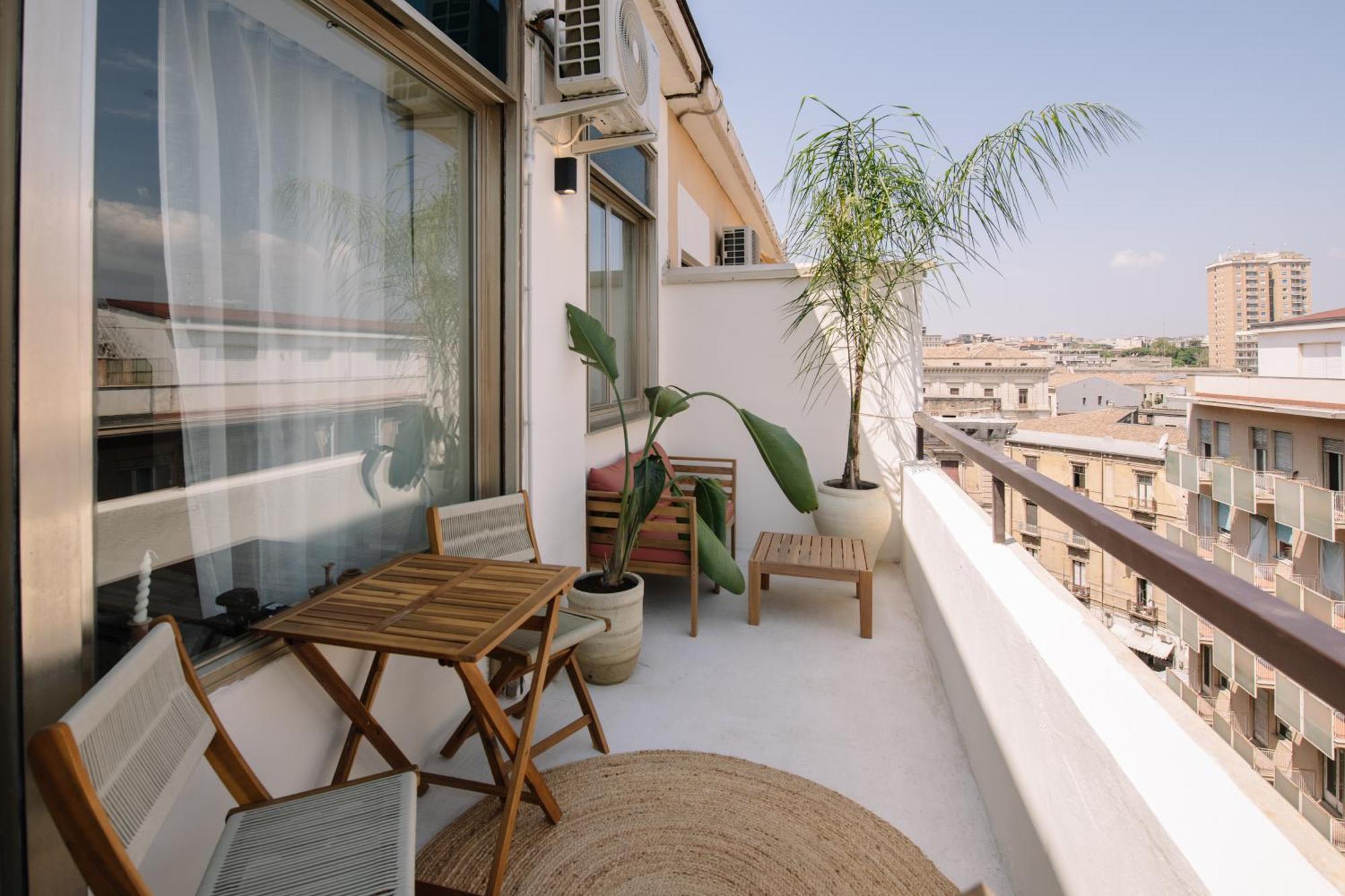Taga Suites CTA Exterior foto